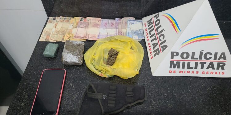 Mulher é presa por tráfico de drogas no bairro Balbino Ribeiro em Formiga