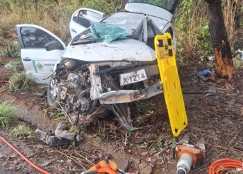 Acidente com veículo da Secretaria de Saúde de Lagoa da Prata deixa quatro feridos