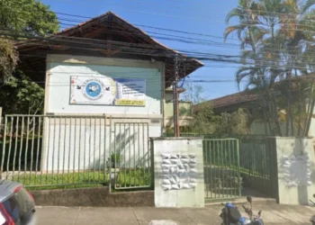 Briga entre alunos vira caso de polícia em escola de Divinópolis