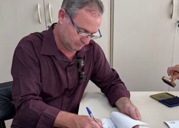 Cid Corrêa apresenta projeto para promoção de limpeza urbana com apoio da sociedade