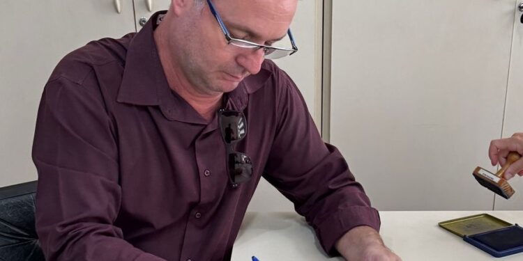 Cid Corrêa apresenta projeto para promoção de limpeza urbana com apoio da sociedade