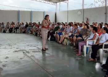 Córrego Fundo: Palestra inspiradora aborda violência doméstica e acolhimento no grupo Viva Mulher
