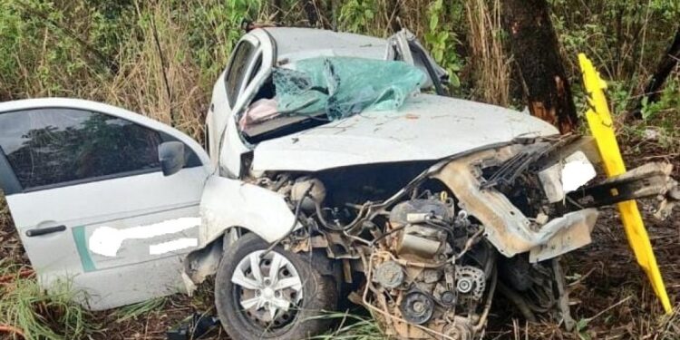 Acidente com veículo da prefeitura de Lagoa da Prata deixa motorista e passageiros feridos