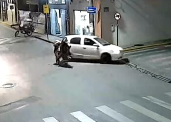 Colisão entre motocicleta e carro é registrada na Avenida Sete de Setembro, em Formiga