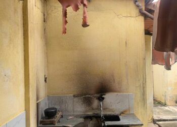 Vazamento de gás GLP gera incêndio em estabelecimento comercial em Arcos