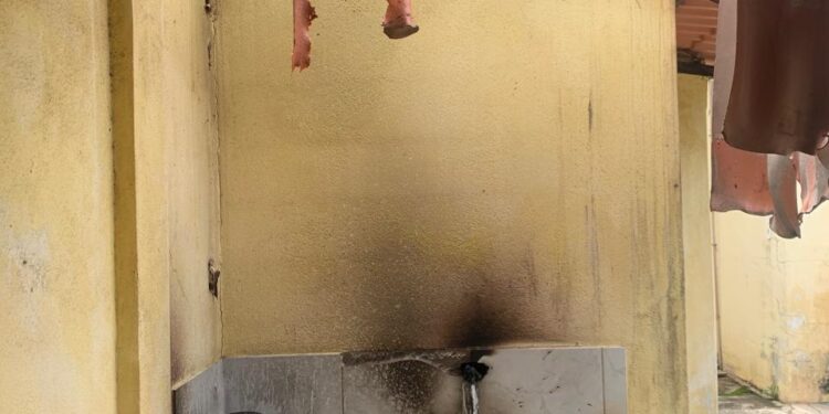 Vazamento de gás GLP gera incêndio em estabelecimento comercial em Arcos