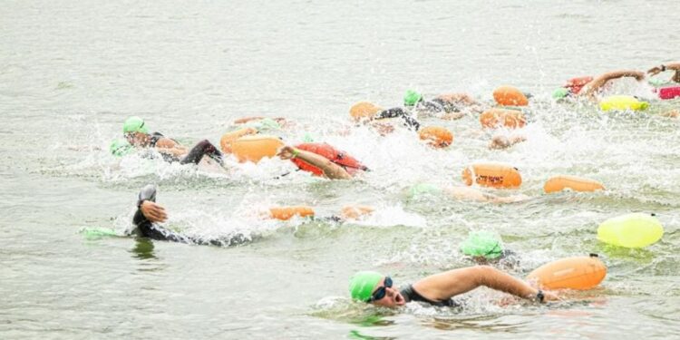 1ª Travessia de Natação em Pimenta atrai competidores e garante futuras edições