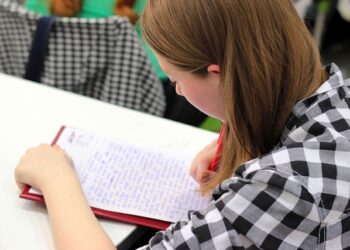 Educação abre processo seletivo para contratação temporária para a rede estadual de ensino