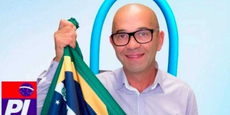 Autor de atentado enlouqueceu após Bolsonaro perder, diz ex que viveu 17 anos com ele