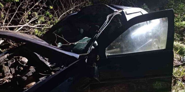 Homem morre e quatro pessoas ficam feridas em capotamento no Norte de Minas