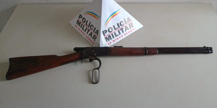 PM apreende arma não registrada e prende homem na Comunidade Rural de Luanda