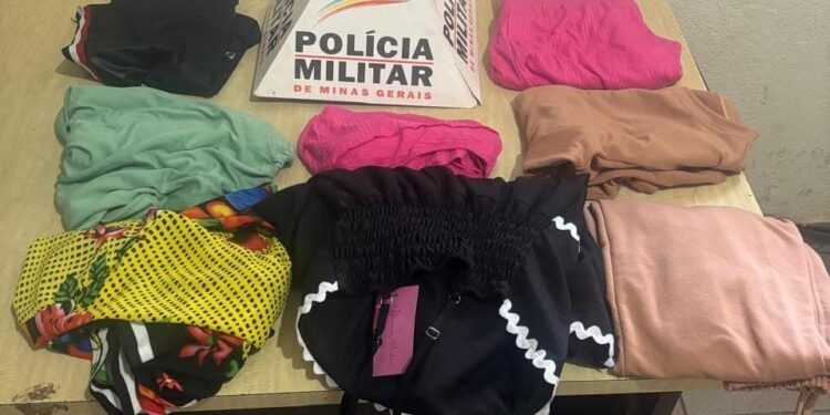 Polícia Militar de Córrego Fundo prende mulher suspeita de furtar lojas na área central da cidade