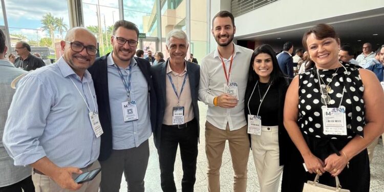 Prefeito e vice eleitos participam do Congresso Mineiro de Novos Gestores