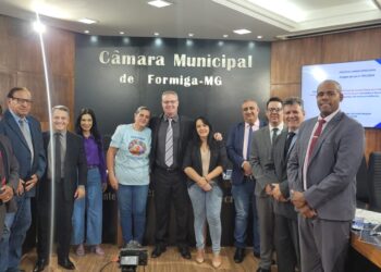 Família Formiga Azul é reconhecida como associação de utilidade pública municipal em Formiga