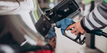 Gasolina e diesel vão ficar mais caros a partir de fevereiro de 2025; veja quanto