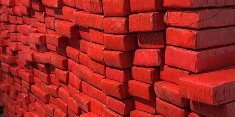 Suspeito de transportar mais de meia tonelada de drogas e fugir de abordagem policial em MS é preso no interior de MG