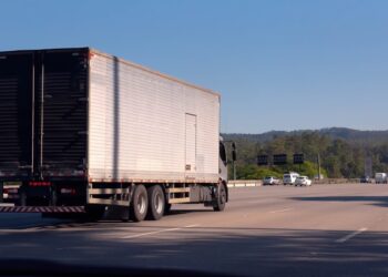 Raio-x: uma em cada quatro rodovias no Brasil está ruim ou péssima