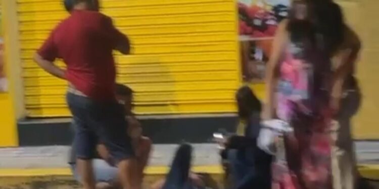 Colisão entre motos deixa um jovem ferido no Centro de Formiga