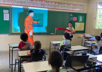 Formiga: Corpo de Bombeiros realiza mais uma edição do projeto “Bombeiro nas Escolas”