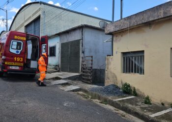 Formiga: idoso acamado sofre queda em residência e é socorrido no bairro Souza e Silva