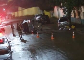 Capotamento é registrado em Bambuí