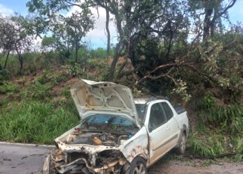 Acidente grave na MG-050 em Formiga deixa vítima grave