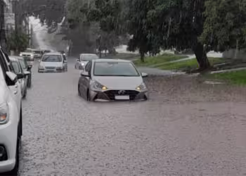 Apenas uma cidade de MG não está em alerta para temporal com ventos de até 60 km/h; veja