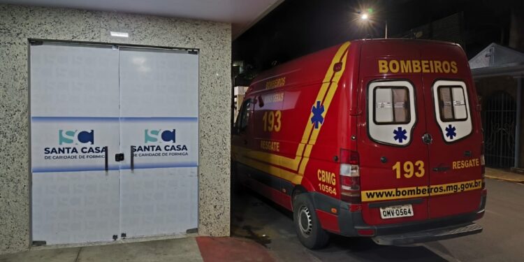 Homem é esfaqueado no Centro de Formiga