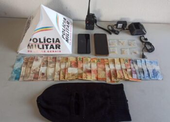 PM prende suspeito de tráfico de drogas no bairro Lajinha