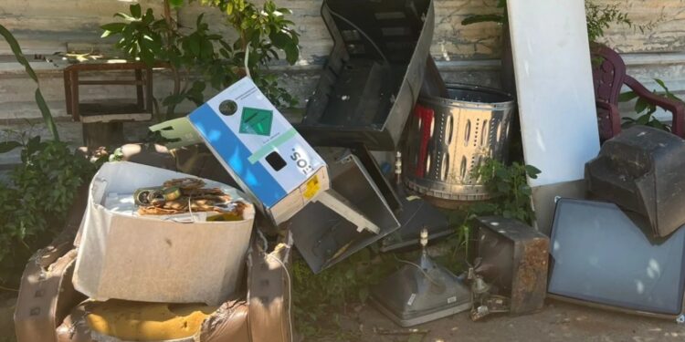 Mutirão de Prevenção contra a Dengue recolhe três caminhões de lixo e entulhos em Córrego Fundo