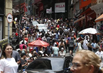 Procon e Febraban orientam consumidores sobre gastos no fim de ano