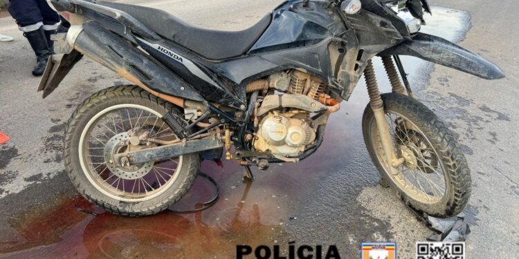 Motociclista morre em colisão na MG-170, próximo a Arcos