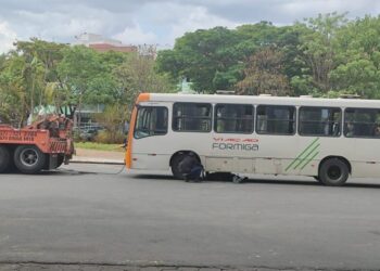 Formiga: motorista de ônibus do transporte público é preso suspeito de dirigir sob efeito de álcool