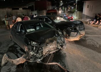 Acidente entre veículos é registrado na rua São Paulo