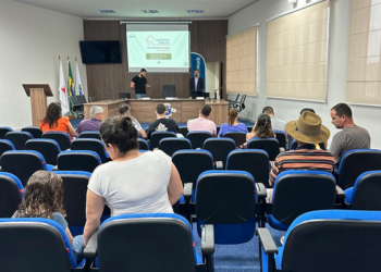 Audiência pública esclarece moradores sobre regularização de imóveis em Córrego Fundo