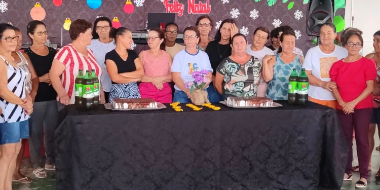 Córrego Fundo: Grupo Viva Mulher encerra o ano com muita alegria e celebração