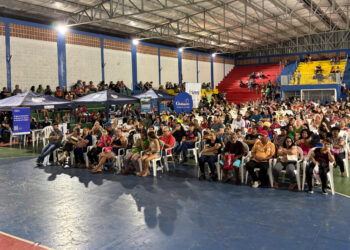 Feirão de Oportunidades reúne mais de 500 participantes em busca de uma colocação no mercado de trabalho