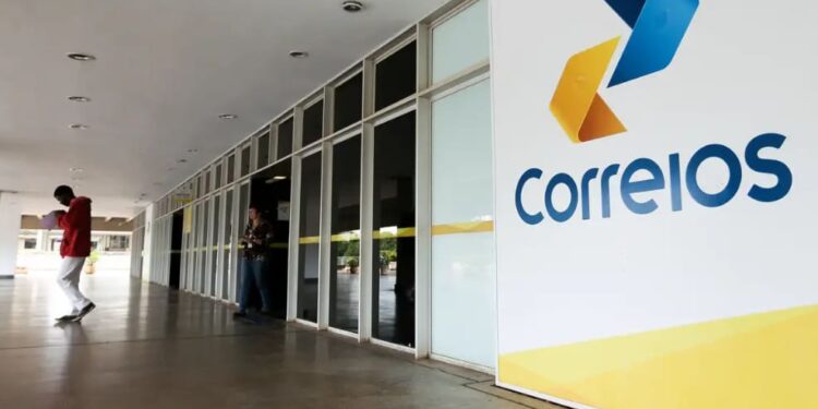 Correios pagam R$ 200 milhões em ‘vale-peru’ a funcionários