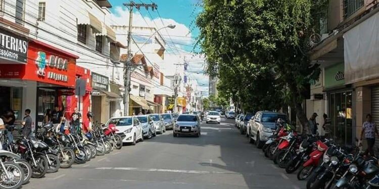 Comércio de Formiga terá horário especial para as festas de fim de ano