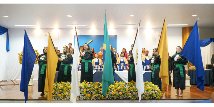 Unifor- Mg realiza formaturas dos cursos de graduação