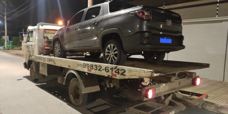 Mulher é presa em Arcos com carro clonado