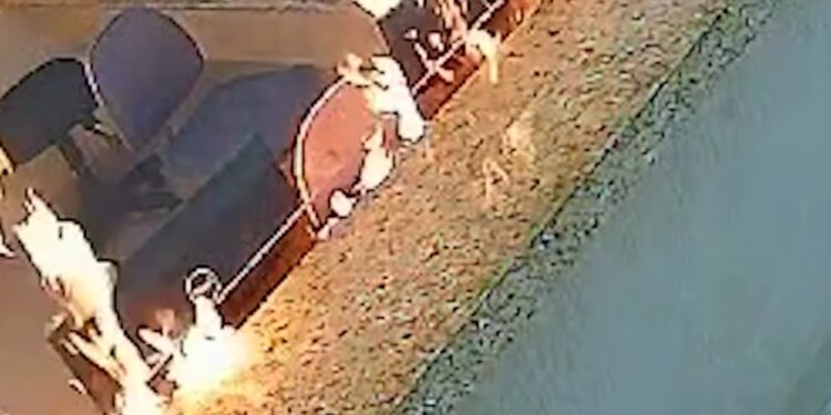 Mulher incendeia recepção da Santa Casa de Piumhi