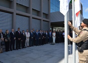 Formiga inaugura novo Fórum Magalhães Pinto e homenageia autoridades judiciárias