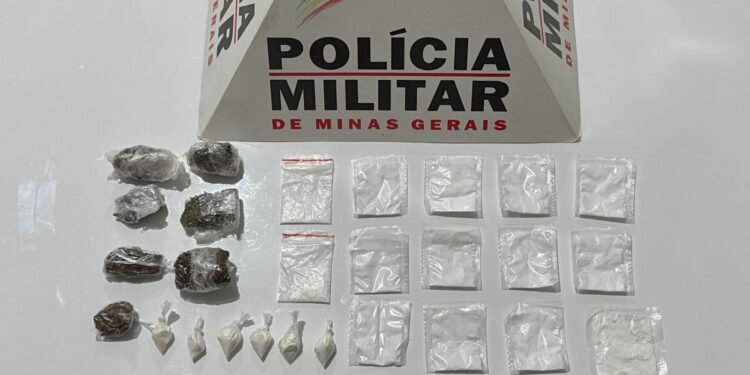 Polícia desarticula ponto de tráfico e prende três no bairro Lava-Pés, em Bambuí