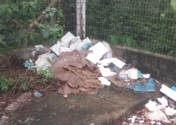 Moradores do Alto dos Pinheiros denunciam acúmulo de lixo e entulho no bairro