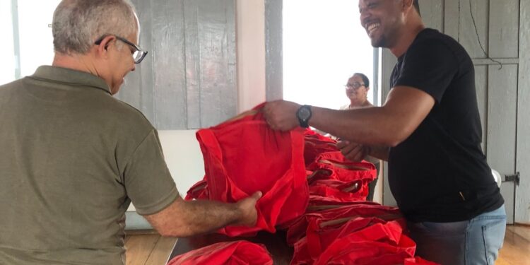 Sintramfor entrega mais de dois mil Presentes de Natal​