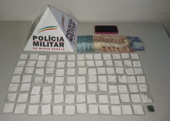 Polícia Militar prende jovem por tráfico de drogas no Alvorada