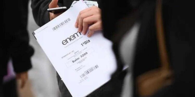 Única redação nota mil feita por aluno de escola pública é de Minas Gerais