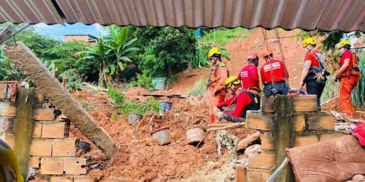 Deslizamentos após chuva em Ipatinga e Santana do Paraíso deixam 11 mortos