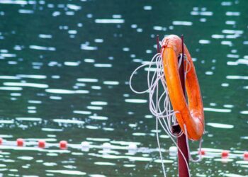 Corpo de Bombeiros dá dicas para prevenir afogamentos de crianças e como agir em situações de emergência